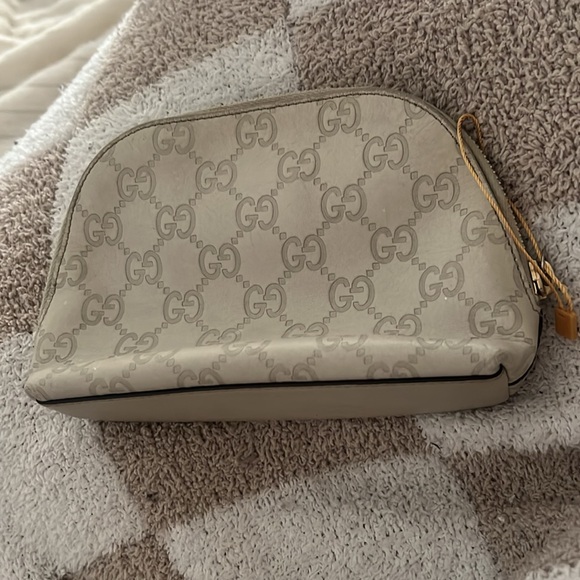 Gucci makeup or travel bag - Picture 9 of 9